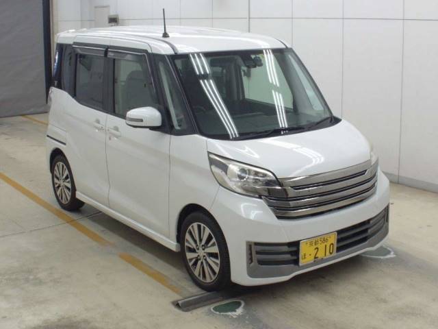 3063 NISSAN DAYZ ROOX B21A 2015 г. (NAA Osaka)